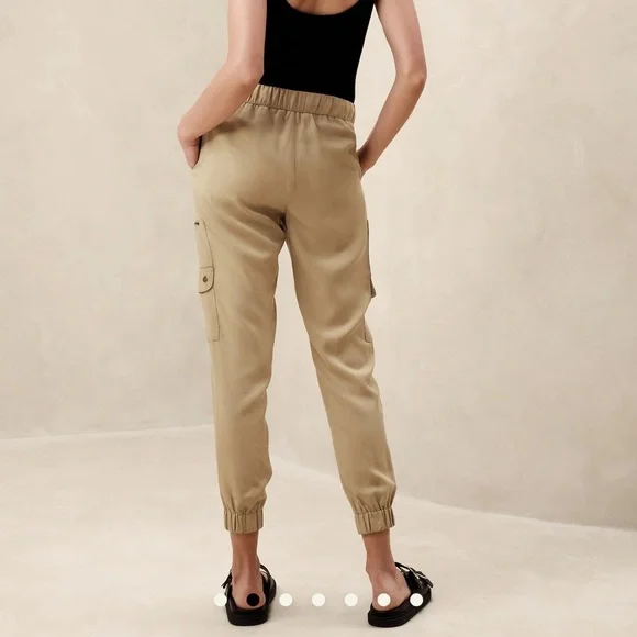 Banana Republic Factory Cargo Jogger BLACK - Picture 2 of 6